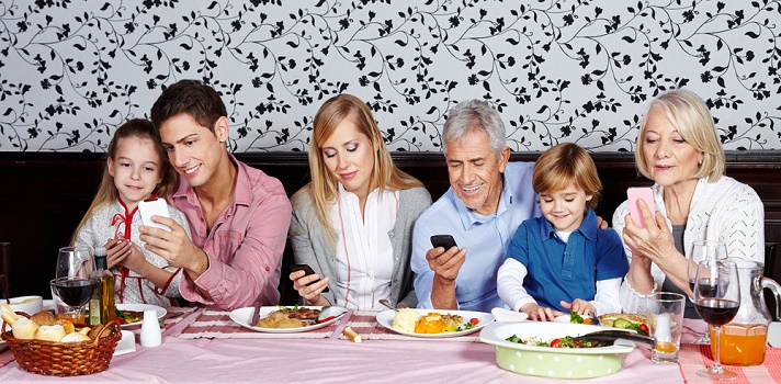 smartphone has destroyed communication among friends and family